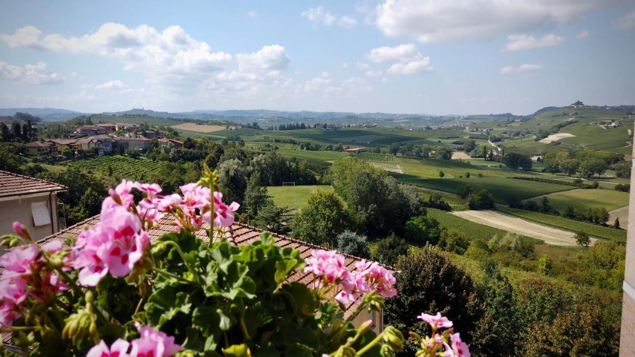 Aparthotel La Maggiorina Agliano Terme Exterior foto