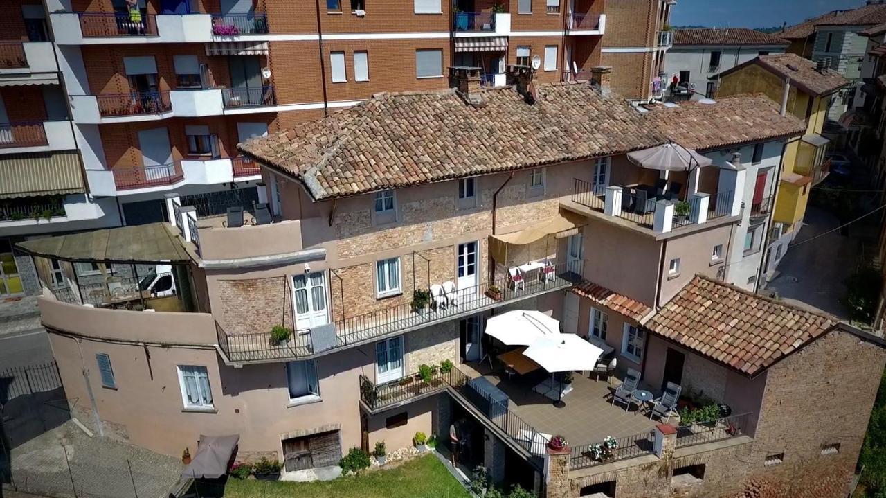 Aparthotel La Maggiorina Agliano Terme Exterior foto
