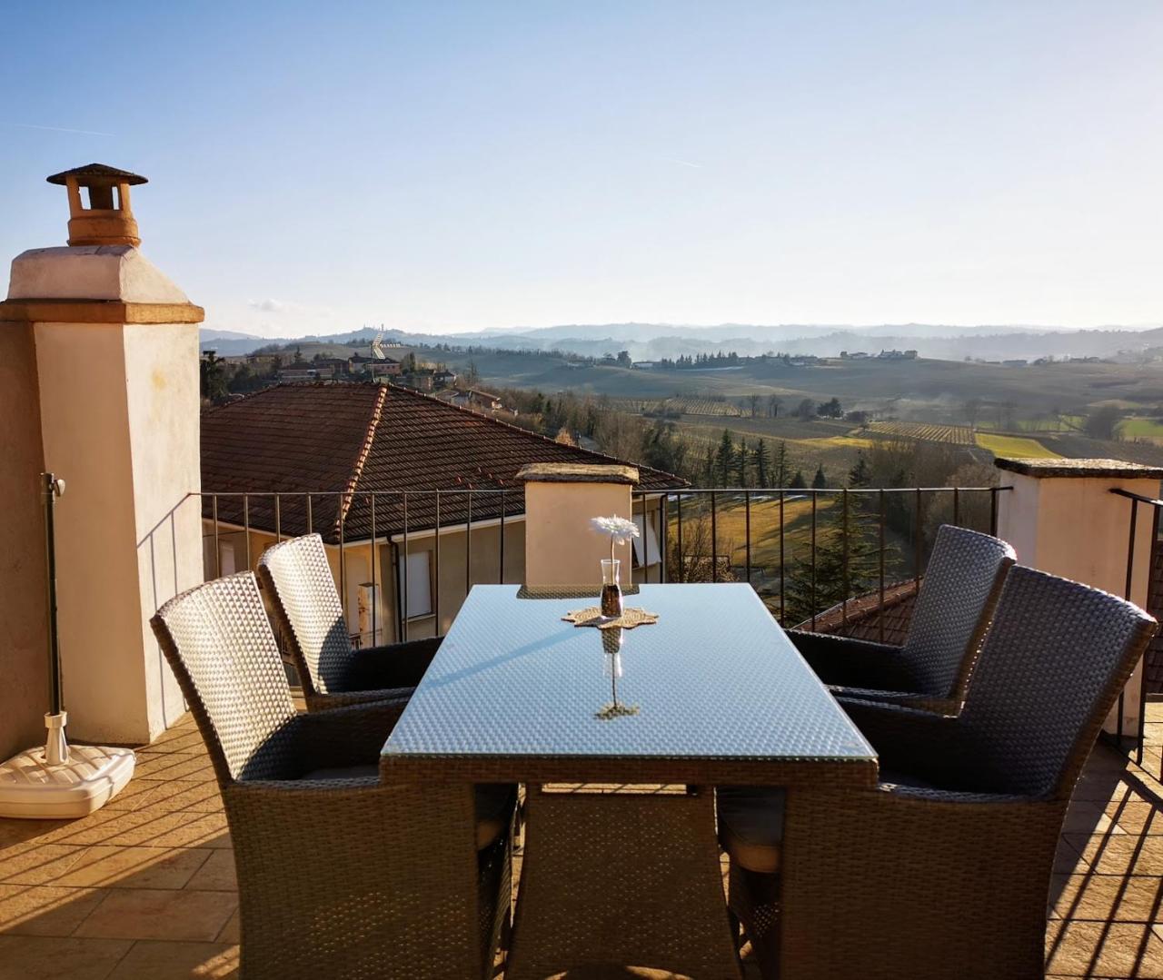 Aparthotel La Maggiorina Agliano Terme Exterior foto
